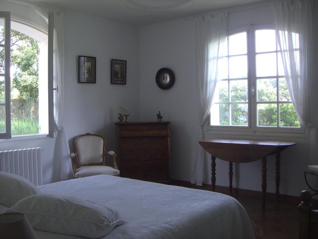 Le Mas De Notre-Dame Bed & Breakfast La Londe-les-Maures Bilik gambar